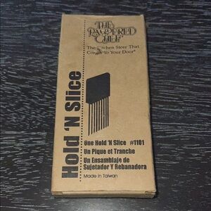 The Pampered Chef Hold 'N Slice